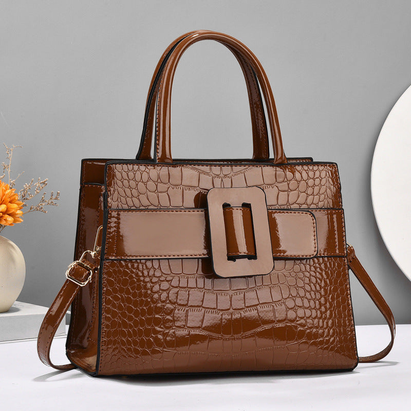 Damen Handtasche mit markanter Krokodilprägung und schickem Verschluss Nord Taschen