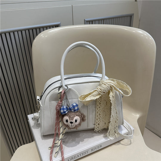 Damen Mini-Handtasche mit verspieltem Tiermotiv und charmantem Anhänger Nord Taschen