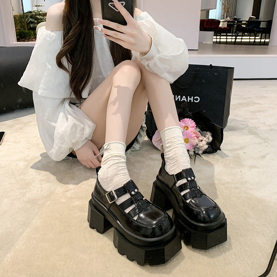 Damen Plateau-Schuhe mit modischem Riemen-Design und hohem Blockabsatz Nord Taschen