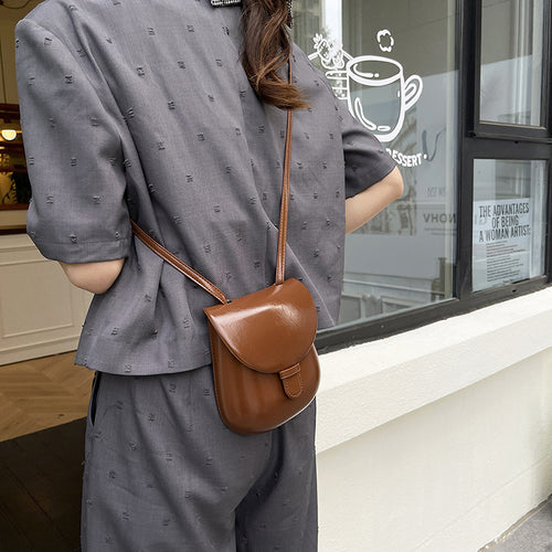 Damen Umhängetasche mit klassischem Klappverschluss und elegantem Kunstleder Nord Taschen