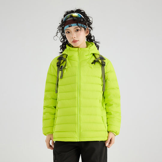 Damen Ultraleichte gesteppte Thermokapuzenjacke mit Horizontalsteppung und Reißverschlusstaschen Nord Taschen