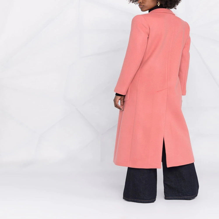 Damen Maxilanger taillierter Wollmix-Mantel im Clean-Tailoring mit betonter Schulter Nord Taschen