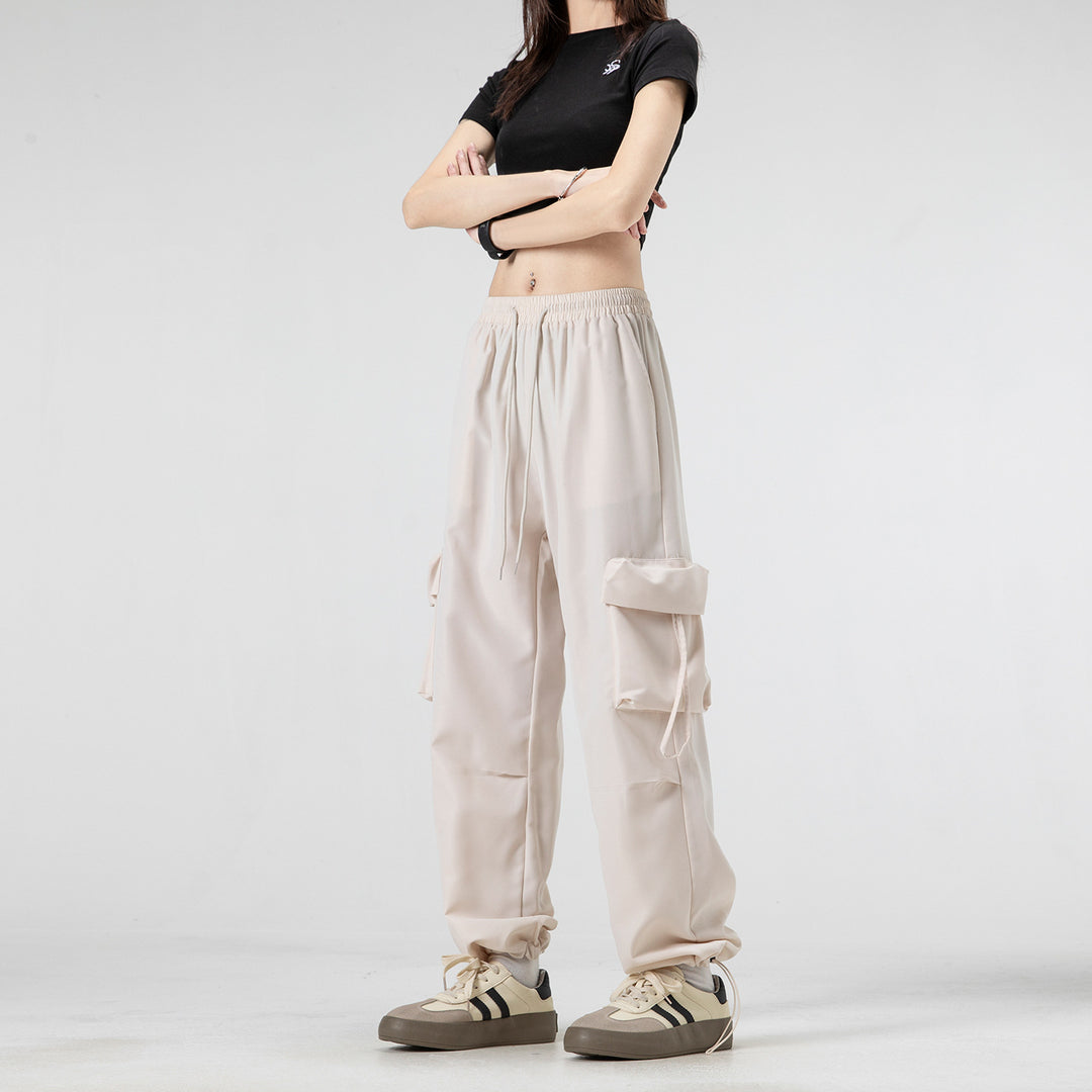 Unisex Weite Cargo‑Hose im Baggy‑Cut mit Tunnelzugbund, Mehrfachklappen und verstellbaren Beinabschlüssen Nord Taschen
