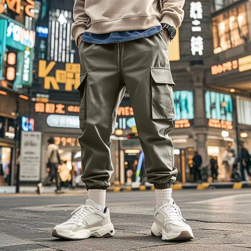 Herren Tapered Cargo-Jogginghose mit Kordelzug, aufgesetzten Klappentaschen und elastischen Bündchen Nord Taschen