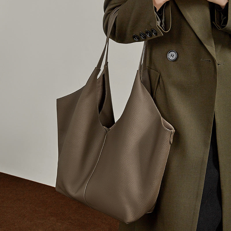 Damen Tote-Tasche im modernen minimalistischen Design mit geräumigem Innenlayout Nord Taschen