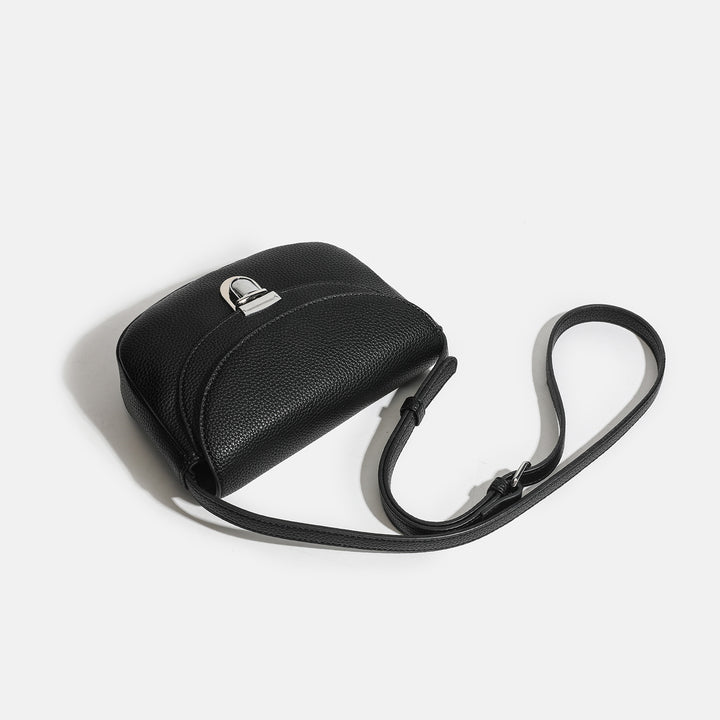 Damen Umhängetasche mit geschwungenem Design und eleganter Schnalle Nord Taschen