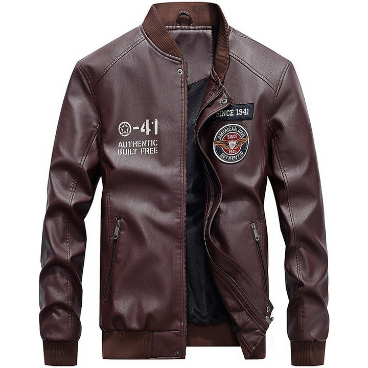 Herren  leichte Kunstleder-Bomberjacke im Pilotenstil mit gestickten Patches und verdeckter Reißverschlussleiste Nord Taschen