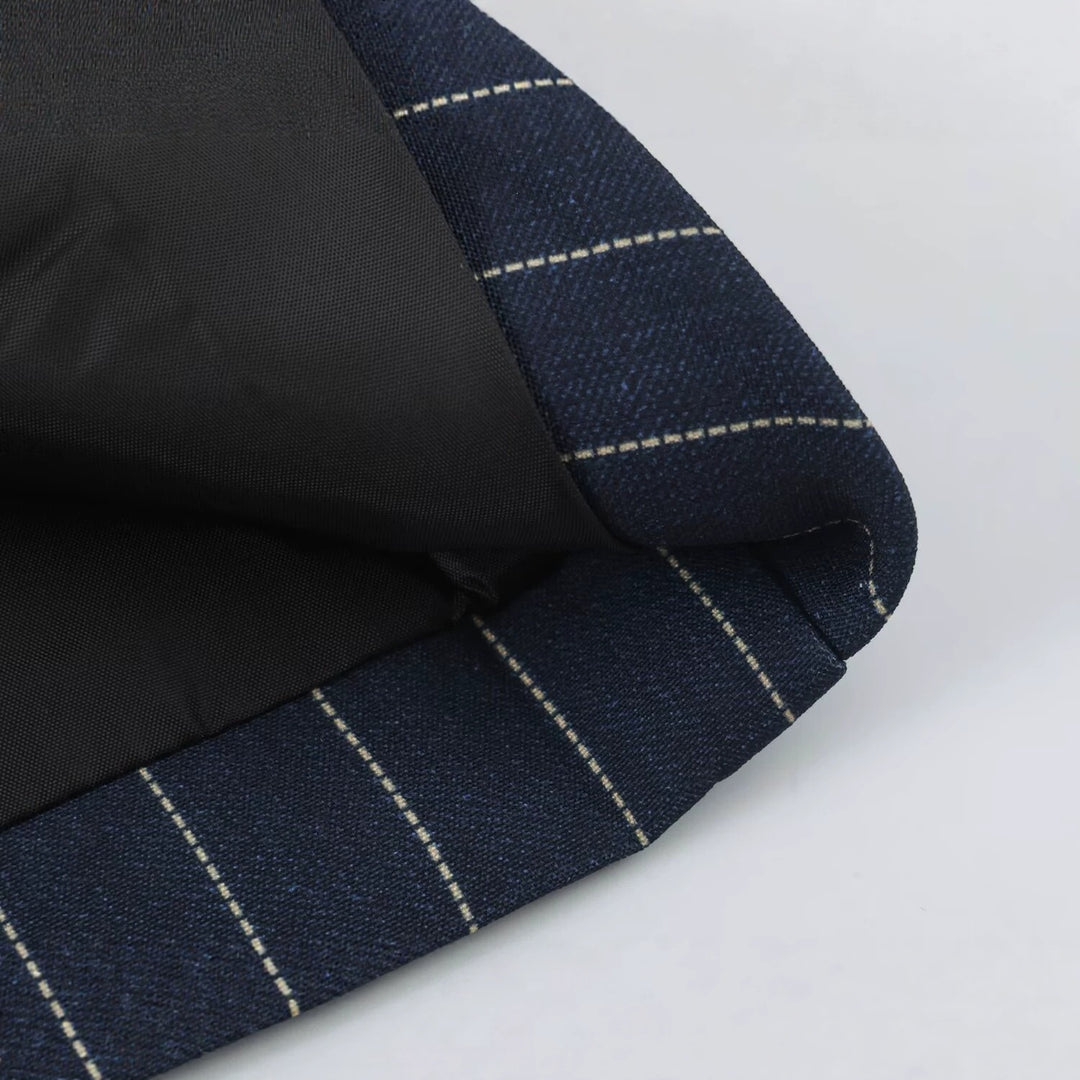 Damen taillierter Doppelreiher-Nadelstreifenblazer mit Schulterklappen Nord Taschen