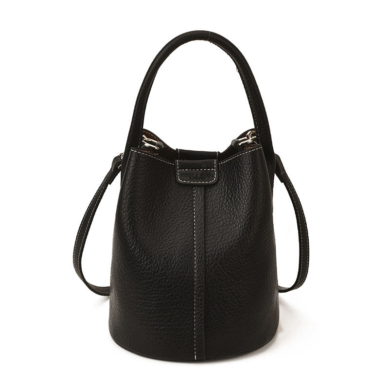 Damen Hobo-Tasche aus hochwertigem Leder mit praktischem Innenteil Nord Taschen
