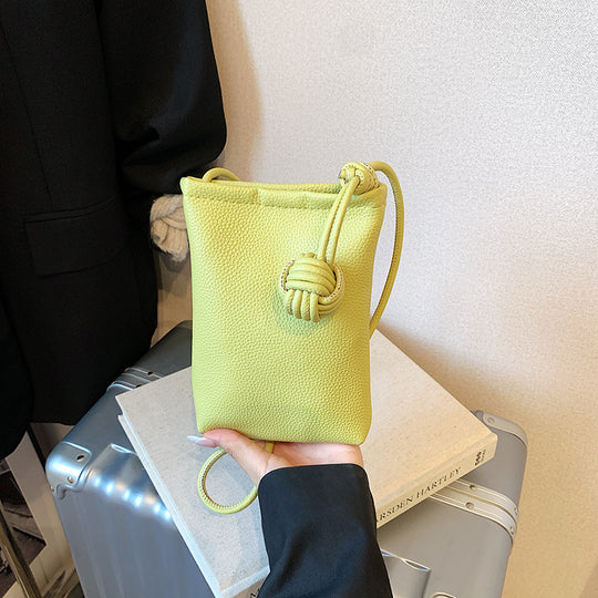 Damen praktische Umhängetasche aus strukturiertem Leder Nord Taschen
