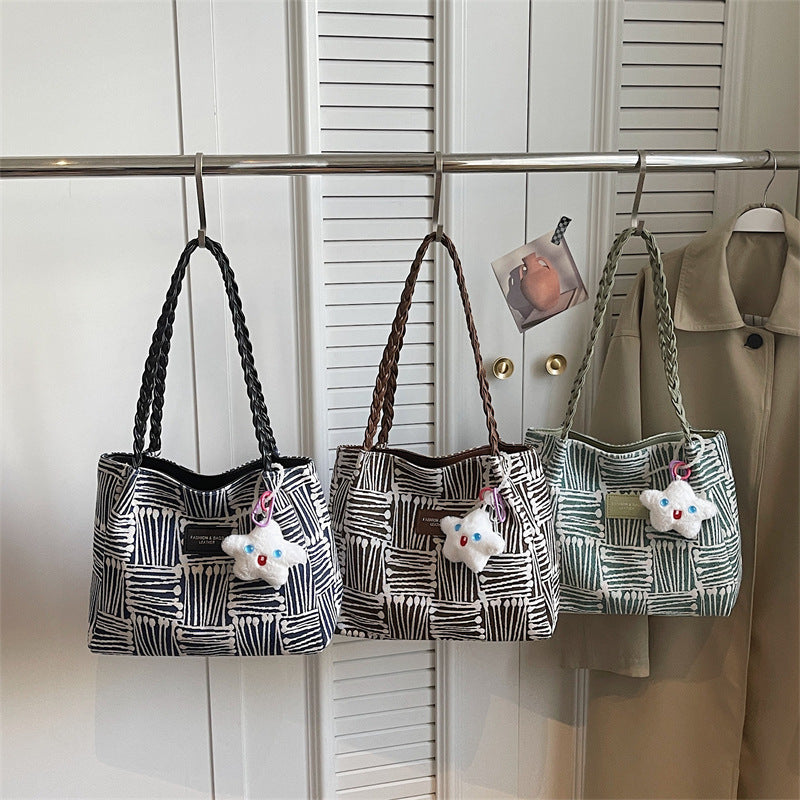 Damen Hobo Tasche mit geflochtenem Tragegriff Nord Taschen