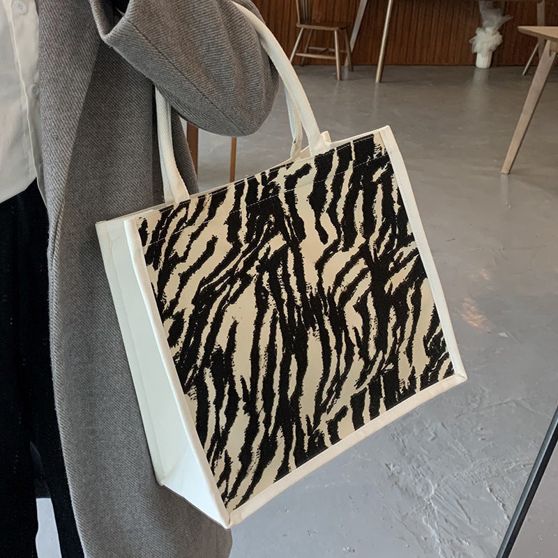 Damen modische Tragetasche mit Karomuster Nord Taschen