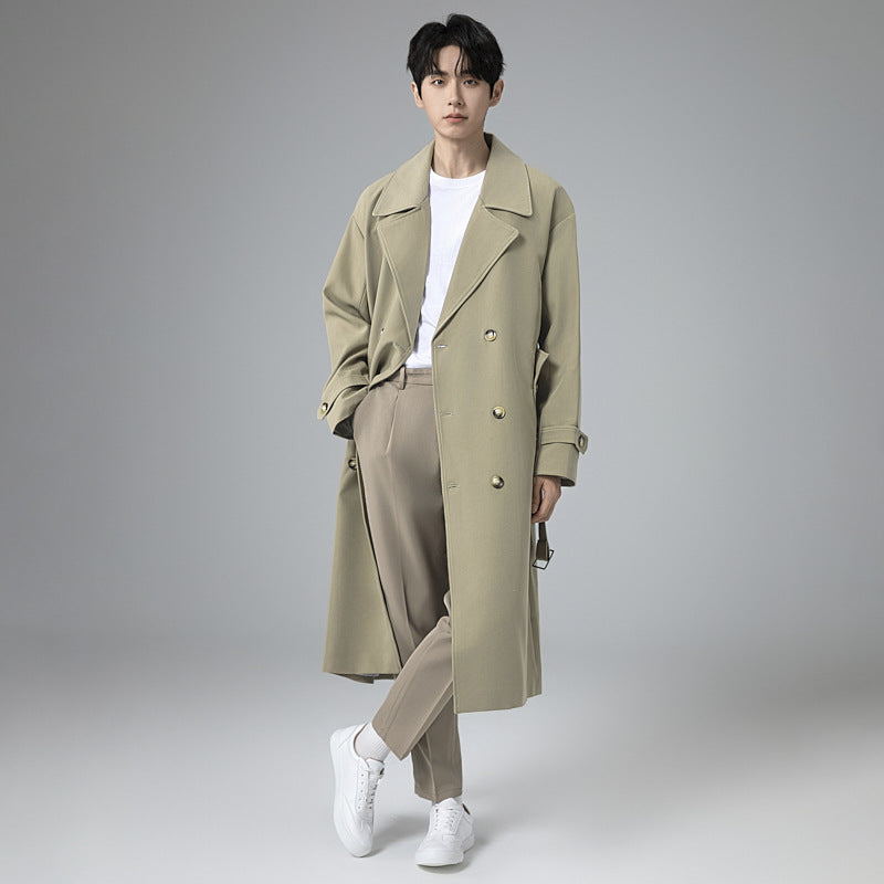 Herren Maxilanger Trenchmantel mit taillierendem Gürtel und minimalistischer Silhouette Nord Taschen