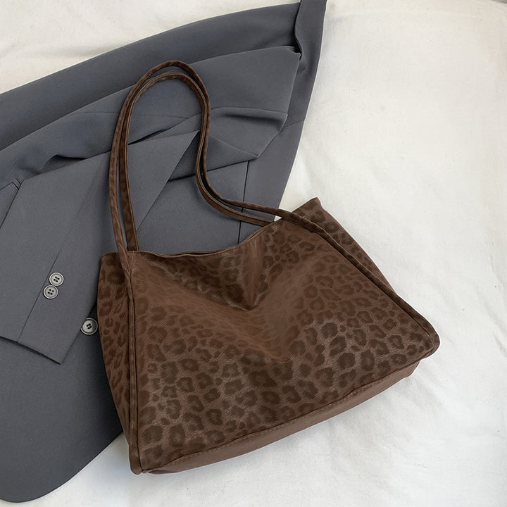 Damen Hobo-Tasche aus weichem Wildleder mit elegantem Leopardenmuster Nord Taschen