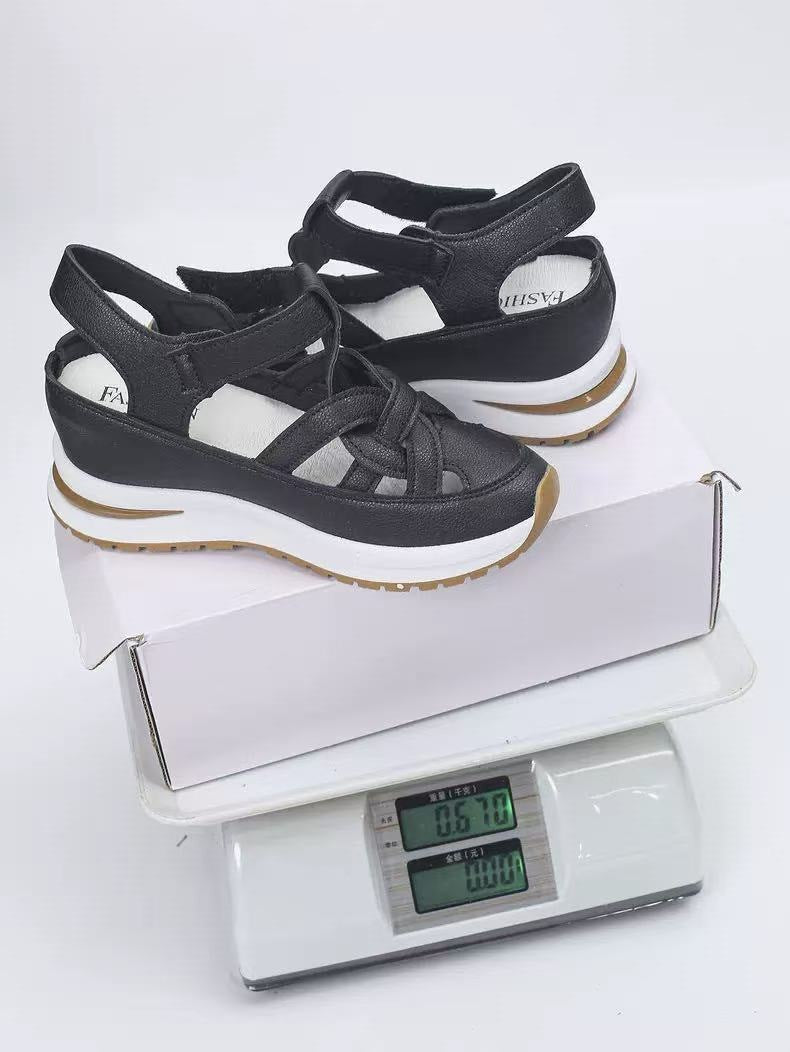 Damen Sportliche und elegante Plateausandalen mit praktischem Klettverschluss Nord Taschen