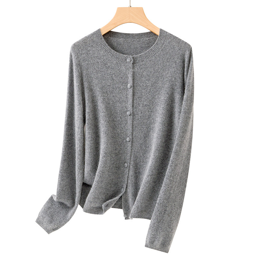 Damen Feine Rundhals-Strickjacke mit Knopfleiste und leichtem Flausch Nord Taschen