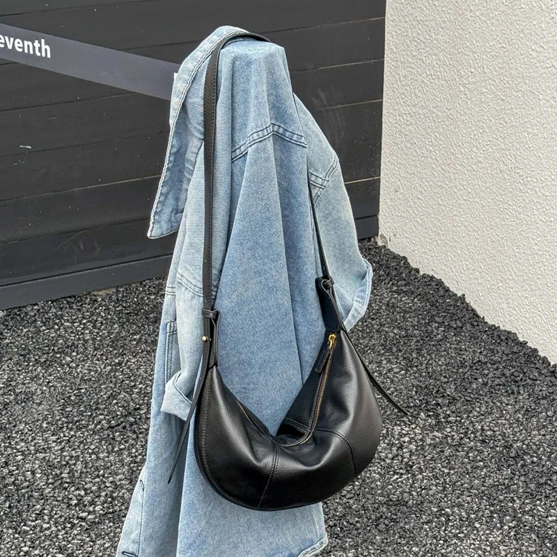 Damen Hobo Tasche mit sanfter Lederstruktur und verstellbarem Tragegurt Nord Taschen