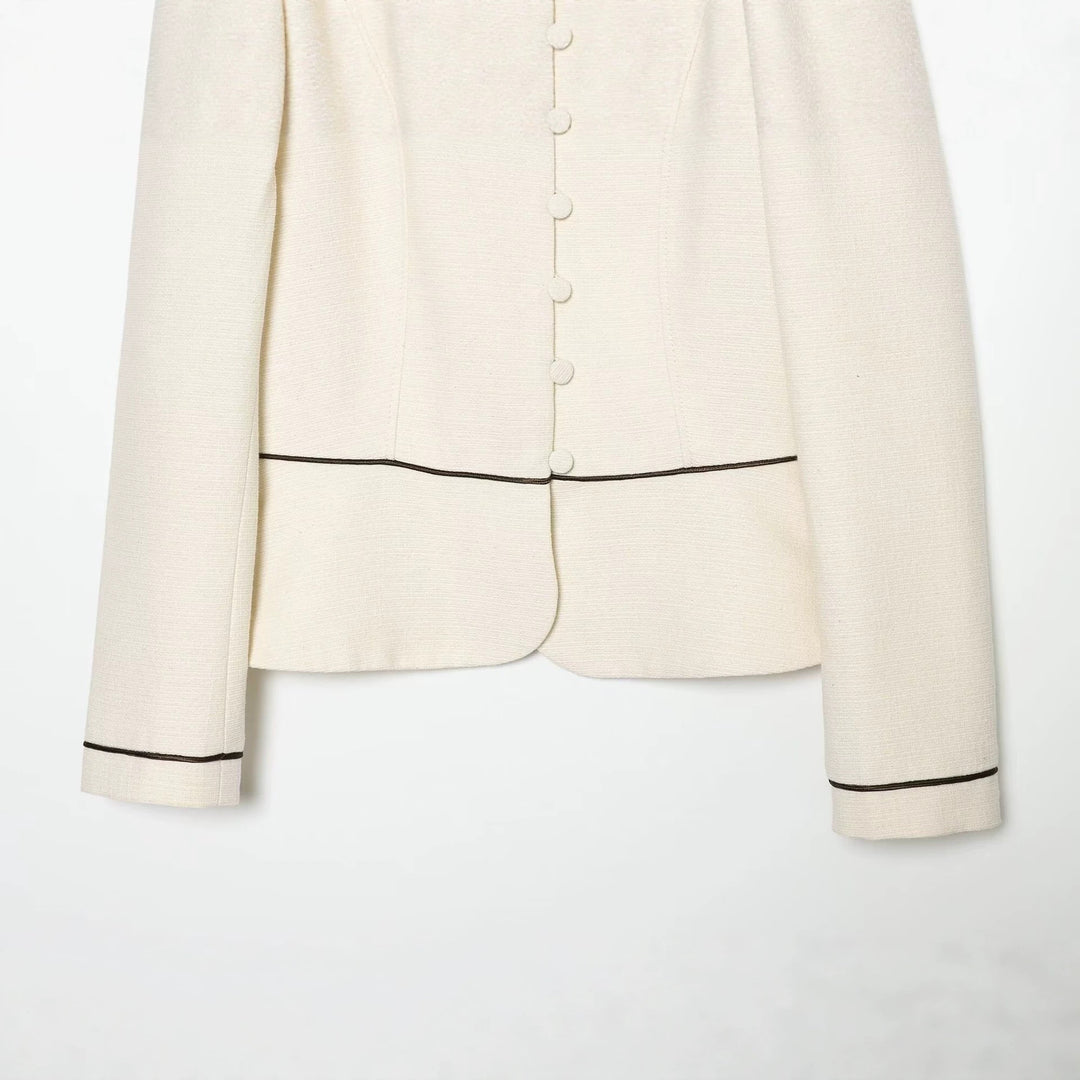 Damen Kurzblazer im Bouclé‑Look mit Stehkragen, dekorativen Knöpfen und Kontrastpaspel Nord Taschen
