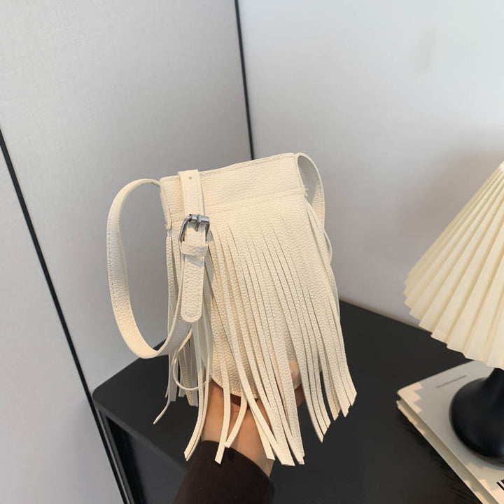 Damen Beuteltasche mit fransigem Design und verstellbarem Schulterriemen Nord Taschen