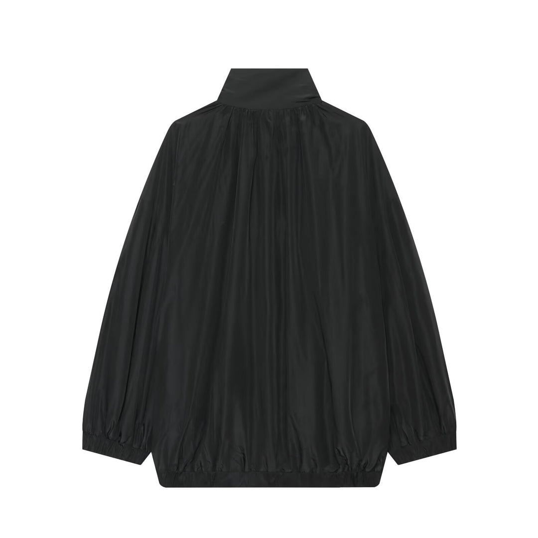 Damen Leichter Oversize Regenblouson mit hohem Funnelkragen, abgerundetem Saum und Ballonärmeln Nord Taschen