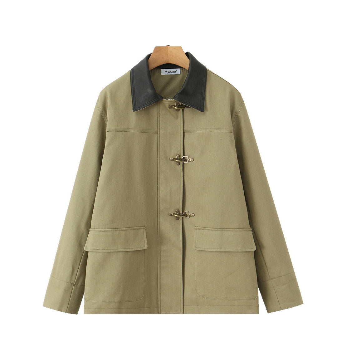 Damen Kurzjacke mit Knebelverschlüssen und kontrastierendem Hemdkragen Nord Taschen