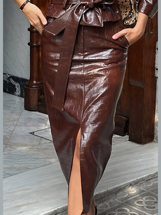 Damen Glänzender Krokoprägung-Trenchcoat mit Taillengürtel und breitem Revers Nord Taschen