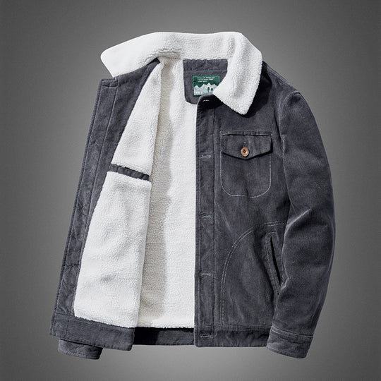 Herren Cordjacke mit Sherpa-Innenfutter, Hemdkragen und Taschen-Detail Nord Taschen