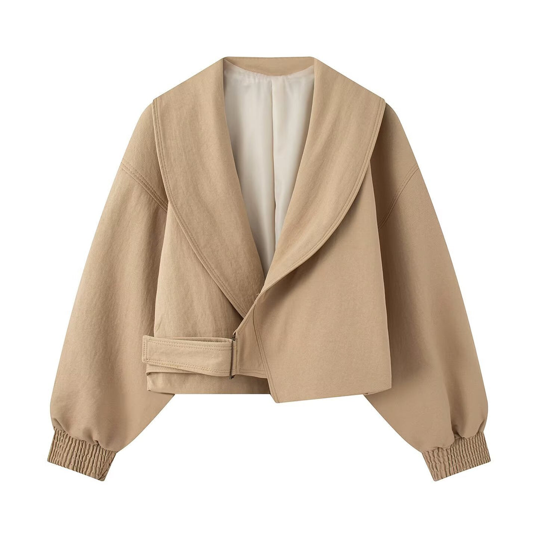 Damen Kurze Oversized Jacke mit breitem Schalkragen, Ballonärmeln und Taillenriegel Nord Taschen