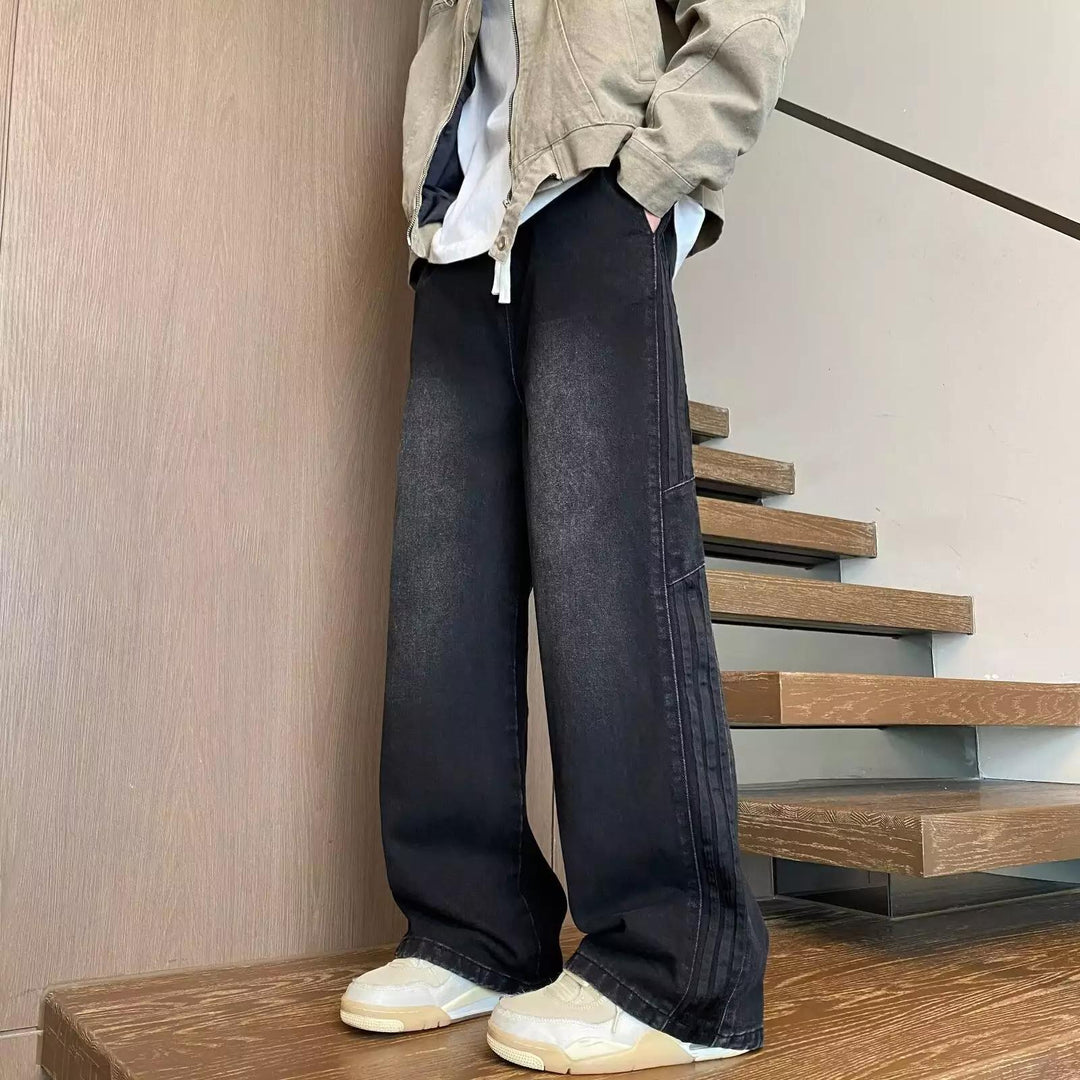 Herren weit geschnittene Denim-Hose mit seitlichen Streifen und Taschen