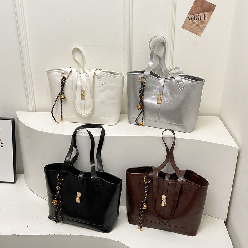 Damen elegante Handtasche mit luxuriösem Lederfinish Nord Taschen