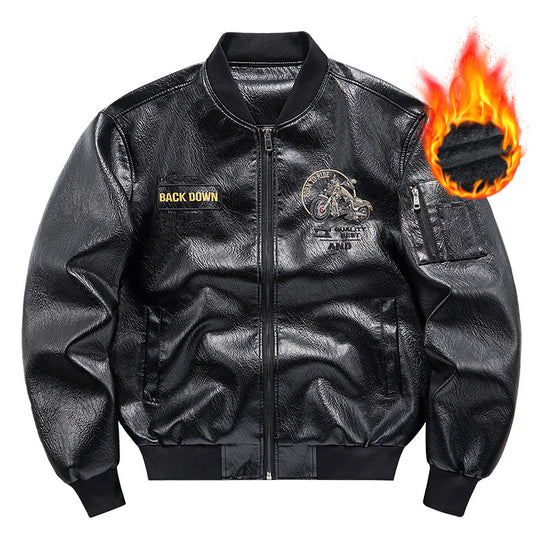 Herren Kunstleder‑Bomberjacke mit wärmender Fleece‑Innenfütterung, Motorrad‑Stickerei und Ärmeltasche Nord Taschen