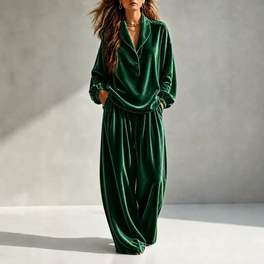 Damen Luxuriöses Velours-Loungewear-Set mit Schalkragen und weiter Palazzo-Hose Nord Taschen