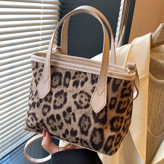 Damen Umhängetasche im Leopard-Design Nord Taschen