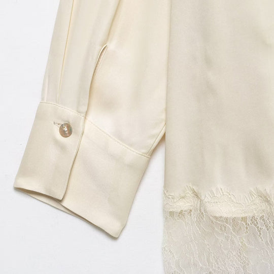 Damen Seidenähnliche Bluse mit verdeckter Knopfleiste und Spitzenbesatz Nord Taschen