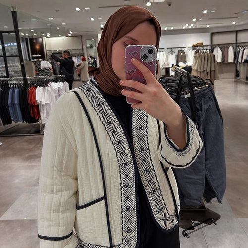 Damen Gestepptes Kimono-Cardigan mit geometrischer Stickbordüre Nord Taschen