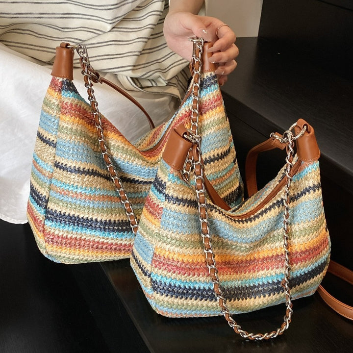 Damen Hobo Tasche aus gewebtem Material mit dekorativem Kettenriemen Nord Taschen