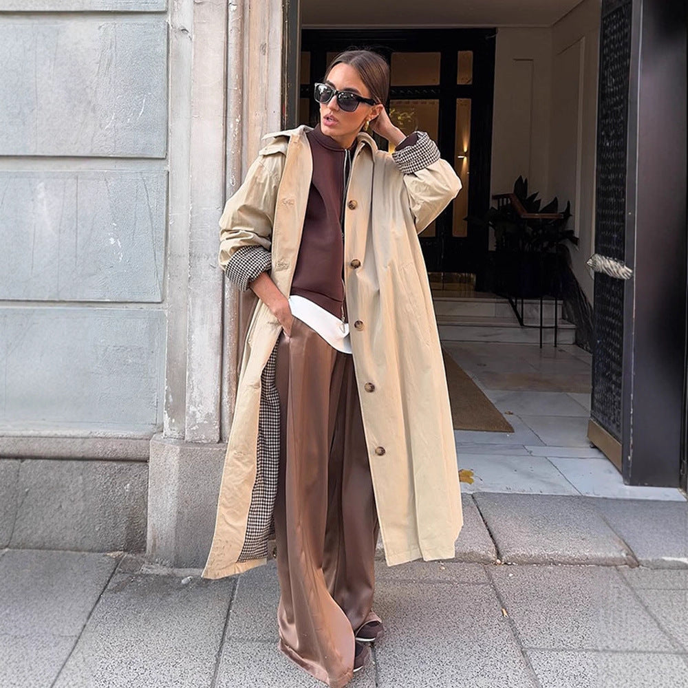 Damen Maxilanger Trenchcoat mit Karofutter, weitem Fall & klassischer Knopfleiste Nord Taschen