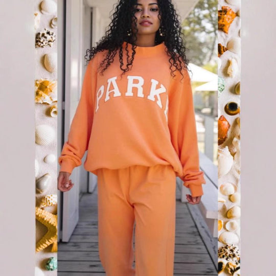 Damen Gemütliches Freizeit-Set mit Oversize kurz geschnittenem Sweatshirt und elastischen Baumwoll-Shorts Nord Taschen