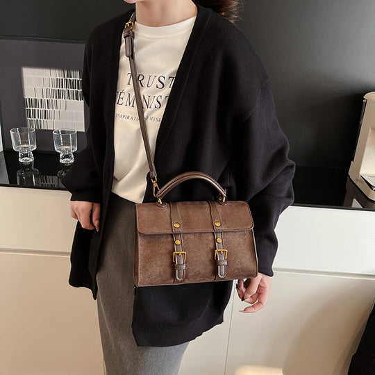 Damen Hobo-Tasche mit strukturierten Akzenten und verstellbarem Trageriemen Nord Taschen
