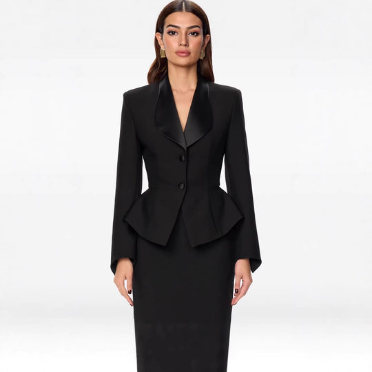 Damen Taillierter Blazer mit Schößchen Satin‑Schalkragen und schlanker Silhouette Nord Taschen