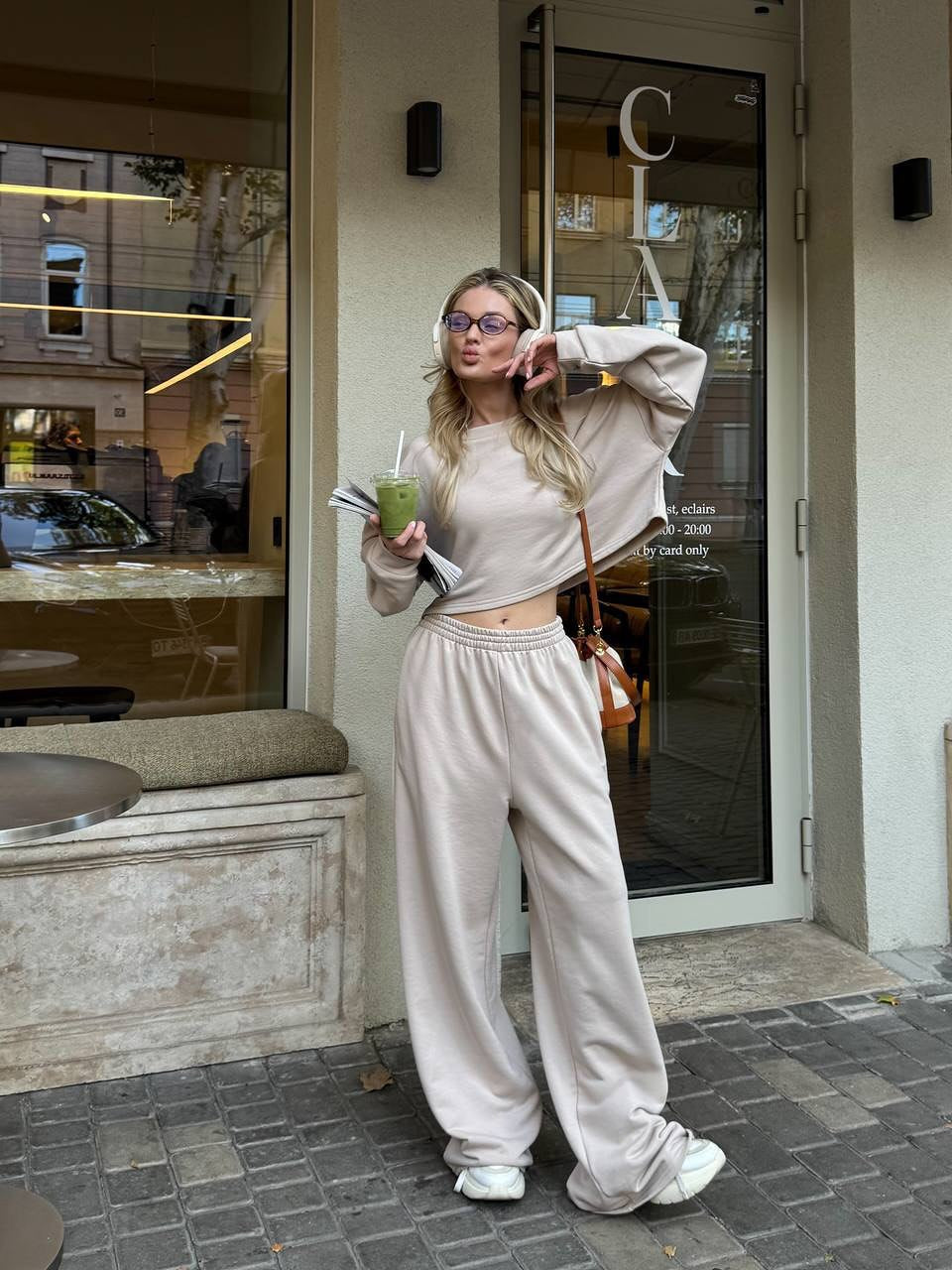 Damen Relaxed-Zweiteiler mit cropped Rundhals-Sweatshirt und extraweiter High-Waist Palazzo-Jogginghose Nord Taschen
