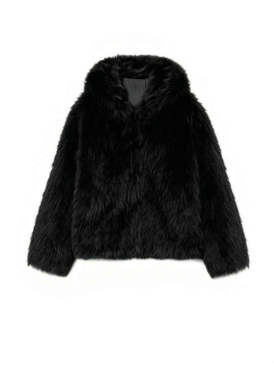 Damen Kurzblouson aus langfaserigem Shaggy‑Faux‑Fur mit hohem Schalkragen und klarer Boxy‑Silhouette Nord Taschen