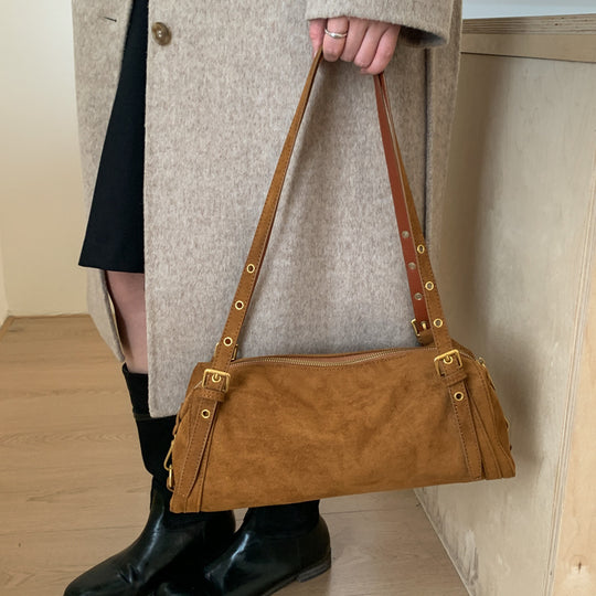 Damen Schultertasche aus hochwertigem Wildleder mit abnehmbaren Riemen Nord Taschen