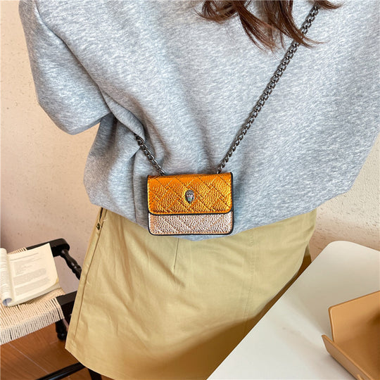 Damen Clutch mit funkelndem Glitzer und eleganter Kettenhenkel Nord Taschen