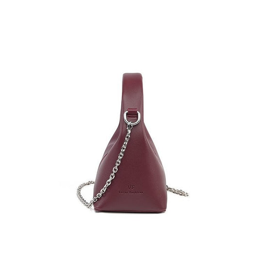 Damen Hobo-Tasche aus hochwertigem Kunstleder mit dekorativem Kettenriemen Nord Taschen