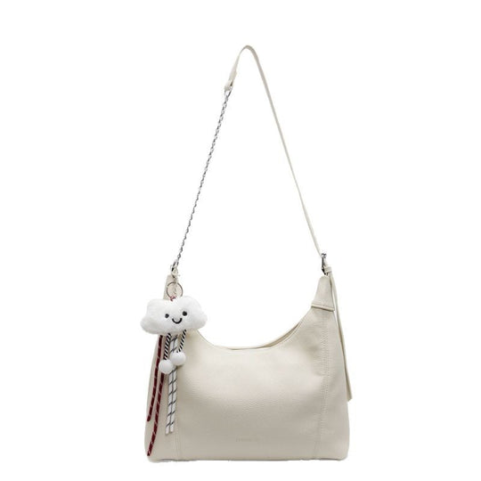 Damen Schultertasche mit charmantem Kühlschrankanhänger | Nord Taschen
