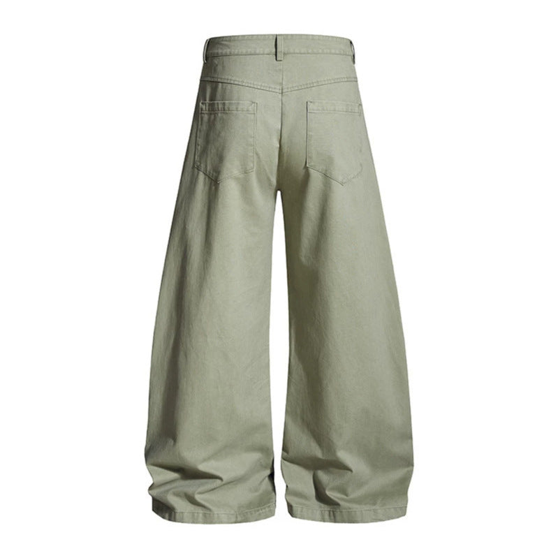 Damen Weite Culotte-Cargohose mit hohem Bund und Metallnieten, tiefer Schritt und aufgesetzten Taschen Nord Taschen
