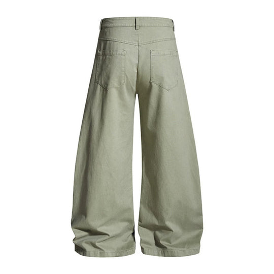 Damen Weite Culotte-Cargohose mit hohem Bund und Metallnieten, tiefer Schritt und aufgesetzten Taschen Nord Taschen
