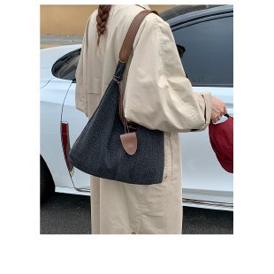 Damen lässige Hobo-Tasche mit einem ergonomischen Design Nord Taschen