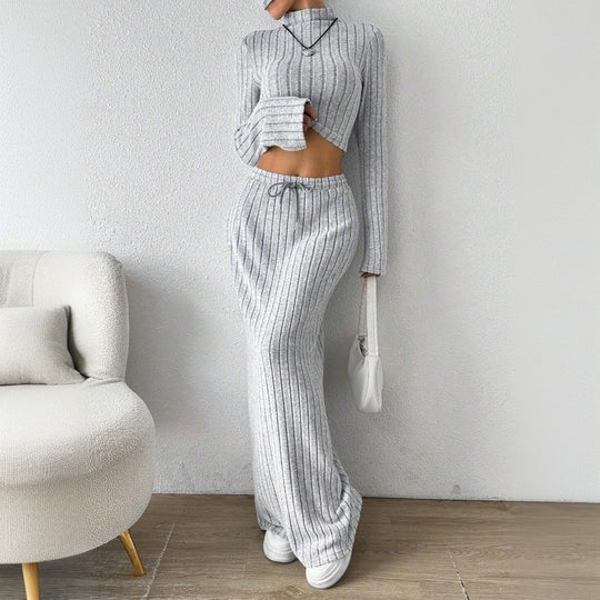 Damen gerippter Lounge-Zweiteiler mit Stehkragen-Crop und hochgeschnittenem Maxirock Nord Taschen